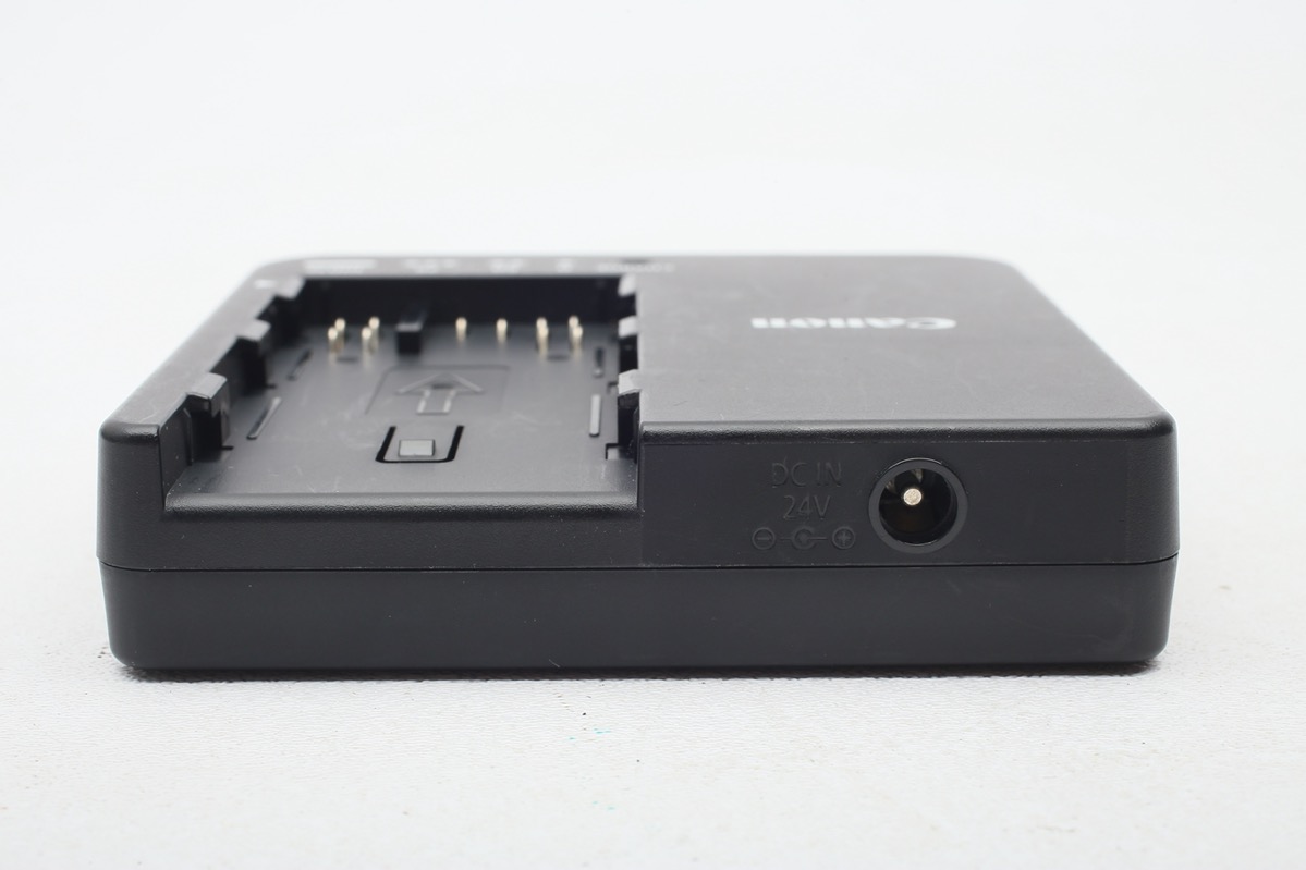 Canon CG-A20 Battery Charger C300-II/C200/C200B/BP-A30/A60+ Canon CG-A20 Battery Charger C300-II/C200/C200B/BP-A30/A60+