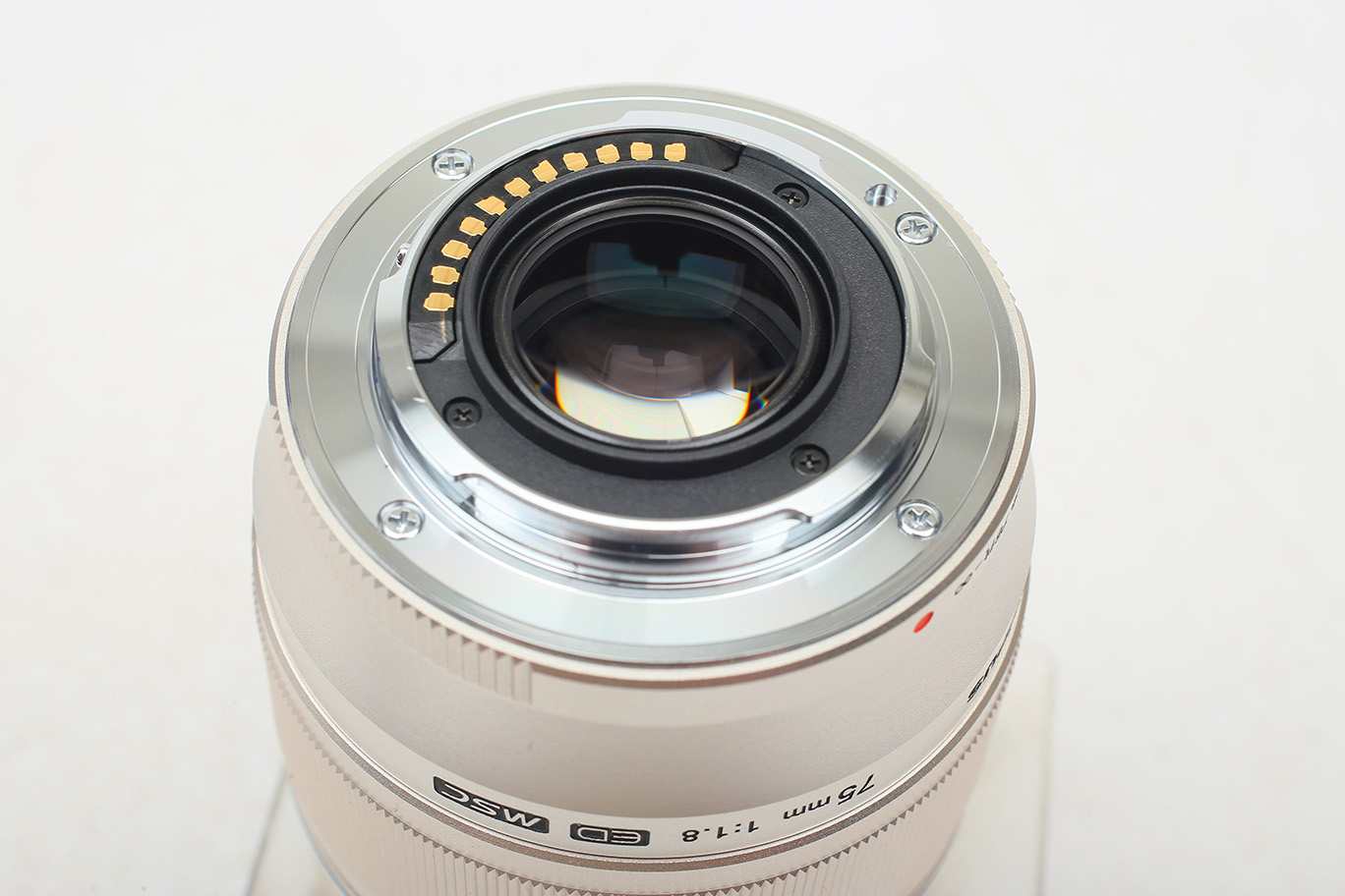 FS: Olympus Pen Zuiko Digital 75mm f1.8 ED MSC - Silver - MINT