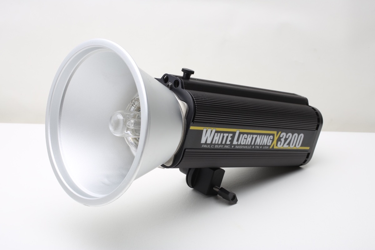 White Lighting X3200 Strobes Softbo Impact Clamps Paul Buff Http Www Photographerlink Items Whiteligh 1443144401 86338 Jpg